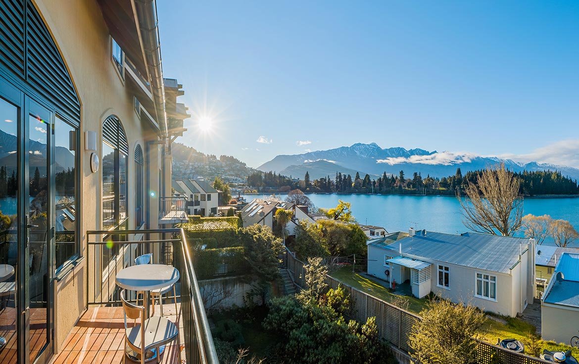 AVC-MGQ-Facilities-00506682_panini-1 MGallery Hotel St Moritz | Accor Vacation Club ApartmentsIdyllically situated in the heart of Queenstown and with wonderful views overlooking Lake Wakatipu.