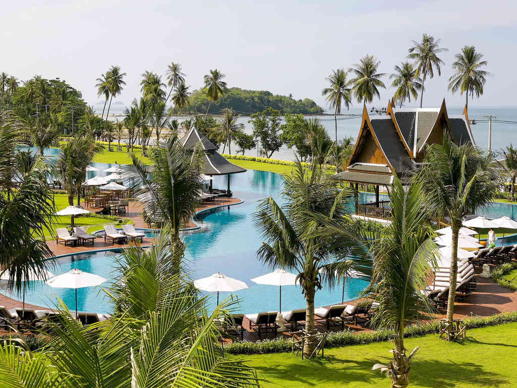 Sofitel-Krabi-Phokeethra-Golf-Spa-Resort-1 Sofitel Krabi Phokeethra Golf & Spa Resort | Accor Vacation Club | Accor TimeshareSofitel, the luxury resort in Krabi offers 276 elegant rooms and suites set within a beautiful tropical garden. Guests at the beach resort enjoy largest lagoon swimming pool in Krabi, tranquil spa, restaurants serving Thai, Italian and Indian cuisine, and luxury speedboat tours to nearby islands. 